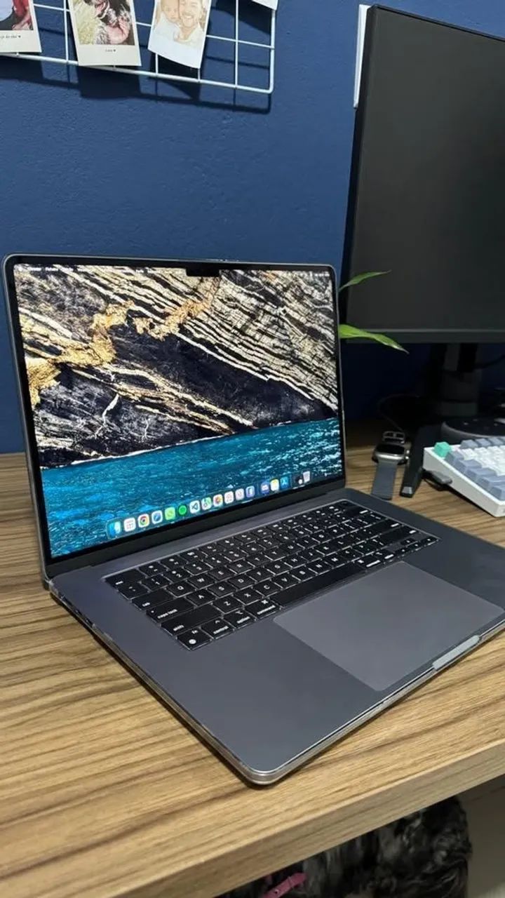 MacBook Air M2 15 polegadas starlight M2 8GB de RAM 256GB SSD, Apple M2 10-Core GPU 120 Hz
