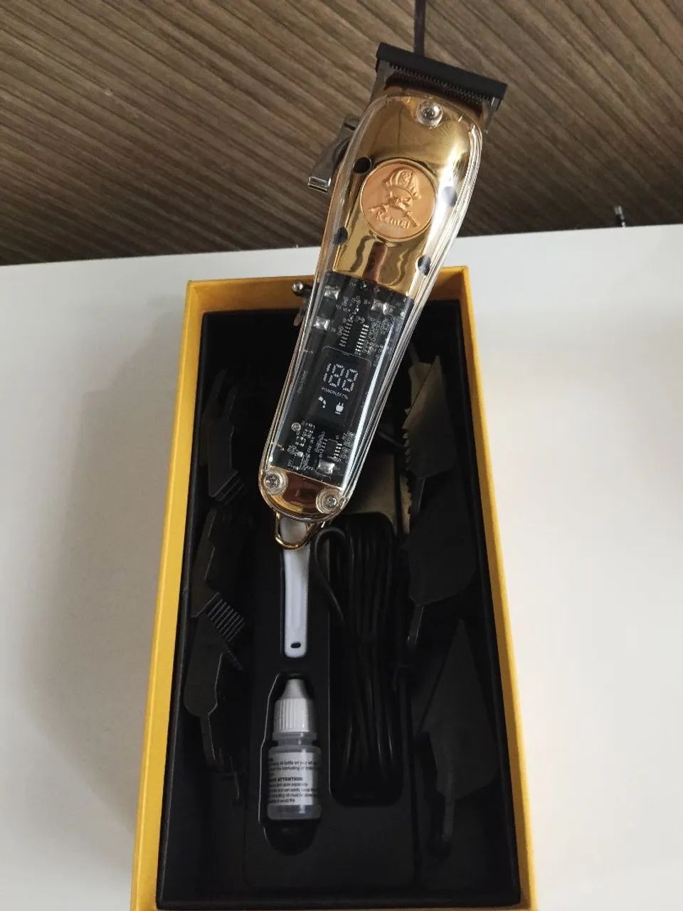 Máquina de Corte Kemei KM-1829 - Profissional e Recarregável  - Foto 6