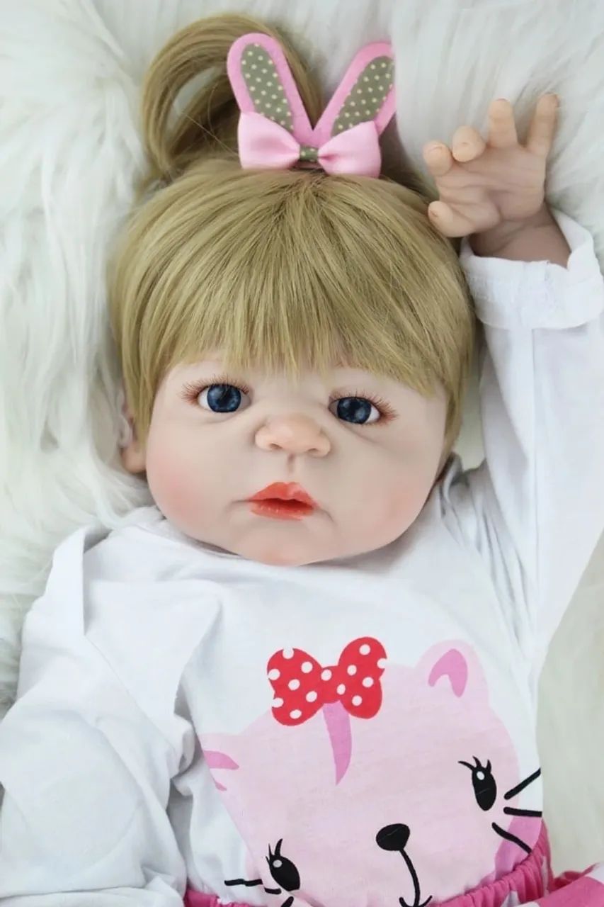 Boneca Realista Reborn Silicone Beatriz - Foto 4