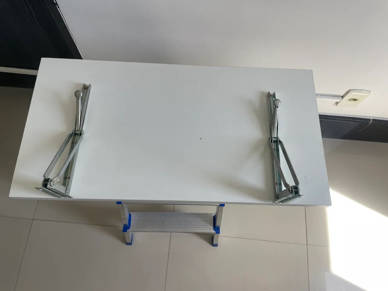 Mesa dobrável em MDF - Foto 2