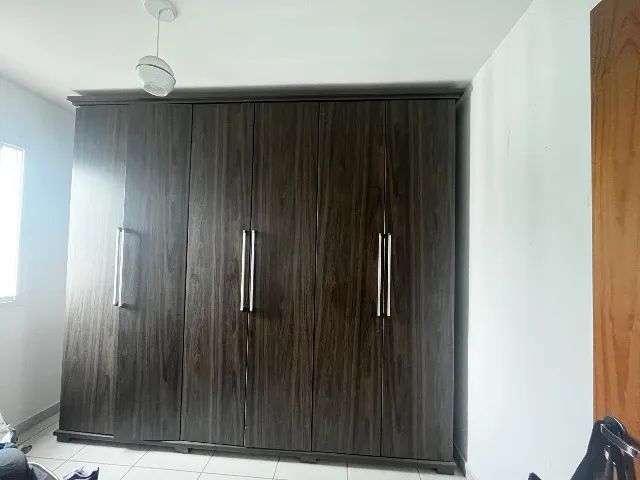 Guarda-roupa 6 portas  - Foto 2