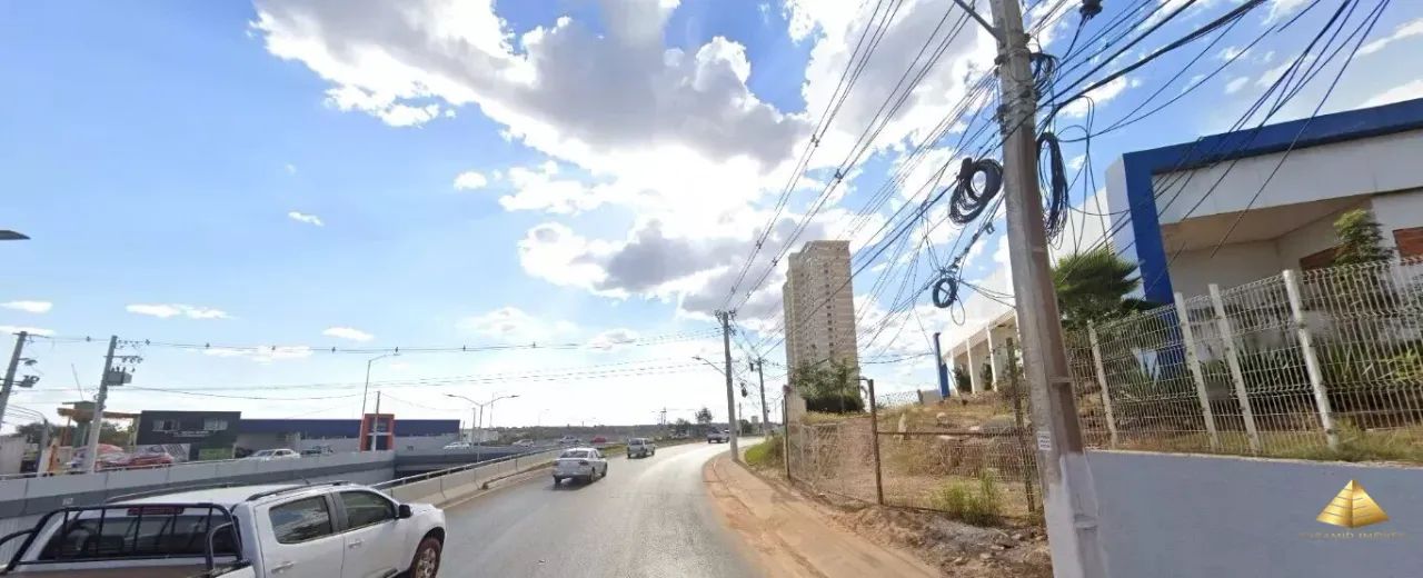 Terreno na Av. Rep Líbano, saída para Chapada
