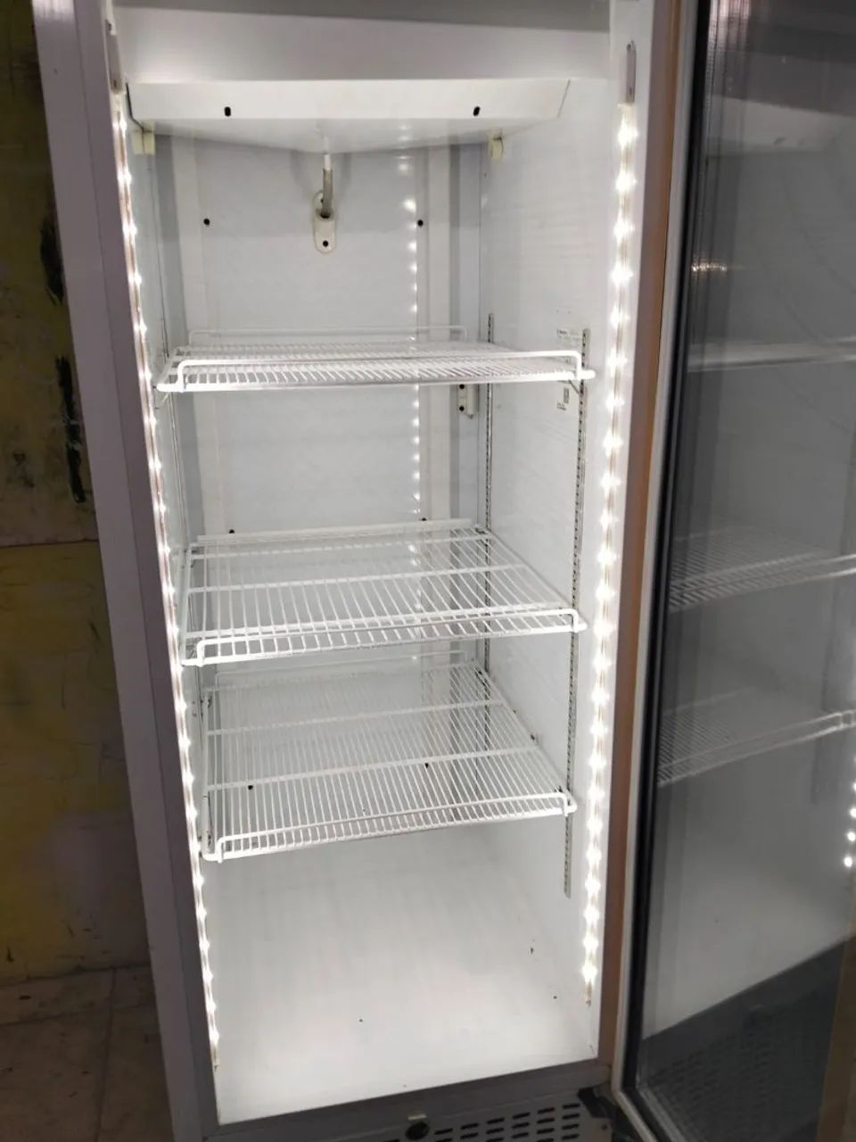 Freezer e  cervejeira  - Foto 4