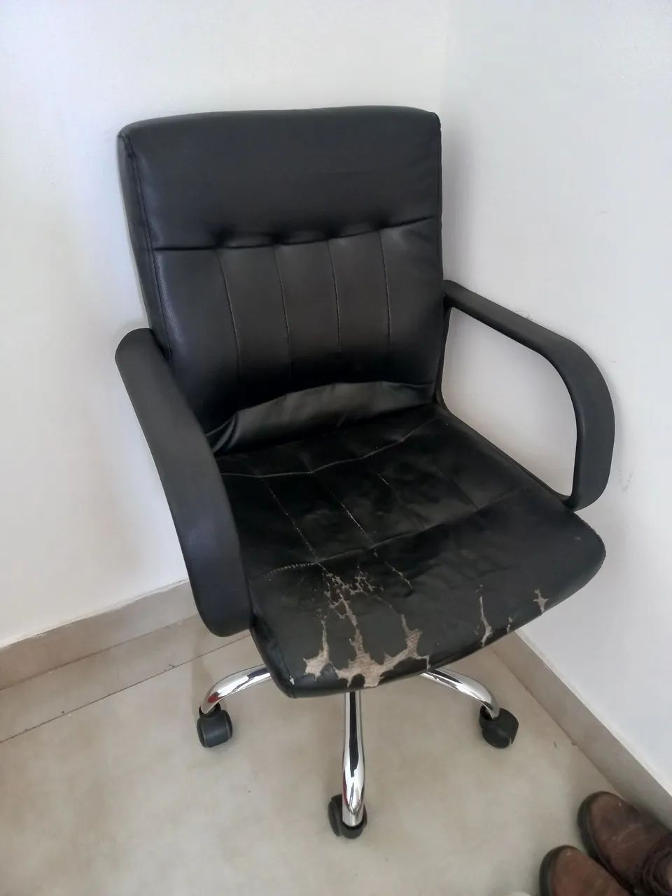 Cadeira giratória - DOAÇÃO 