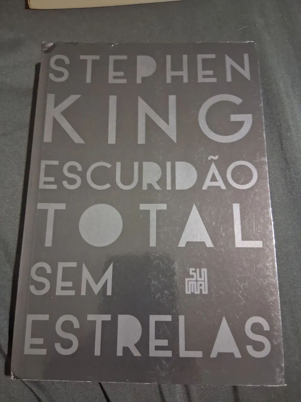 Escuridão Total Sem Estrelas