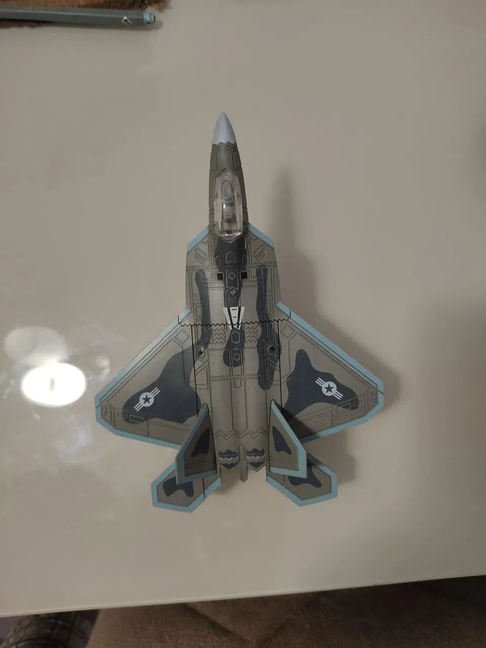 Miniatura Caça F-22 plástico Escala 1:100