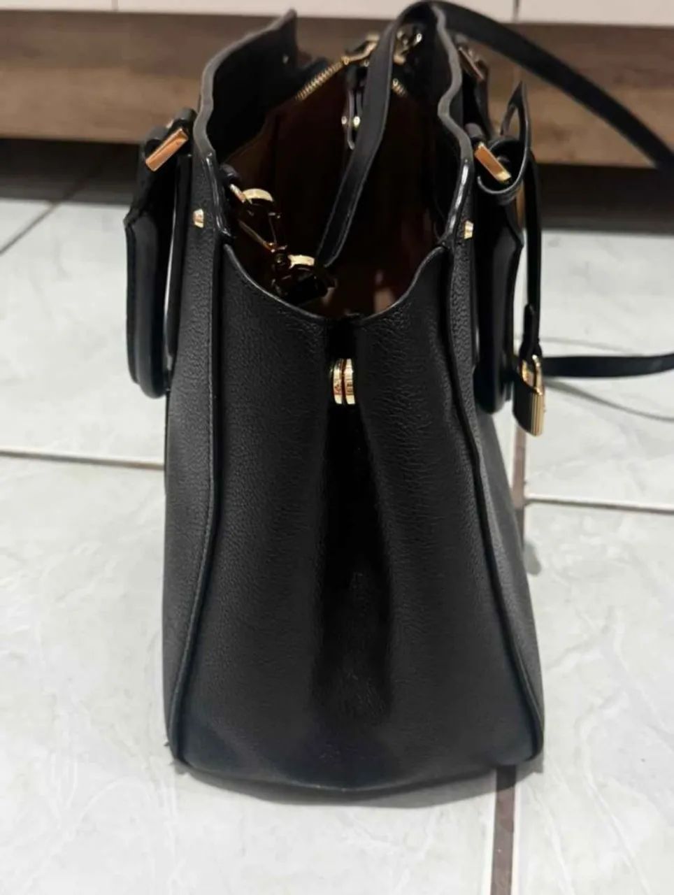 Bolsa Michael Kors Hamilton Original Couro Preta - Foto 4