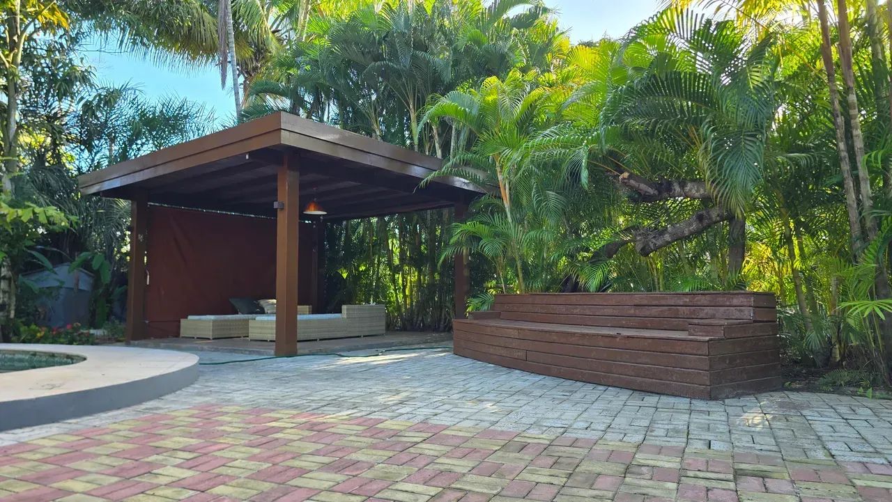 Maravilhosa casa com 5 quartos, sendo 4 suítes, Nascente, terreno amplo, área de lazer inc - Foto 7