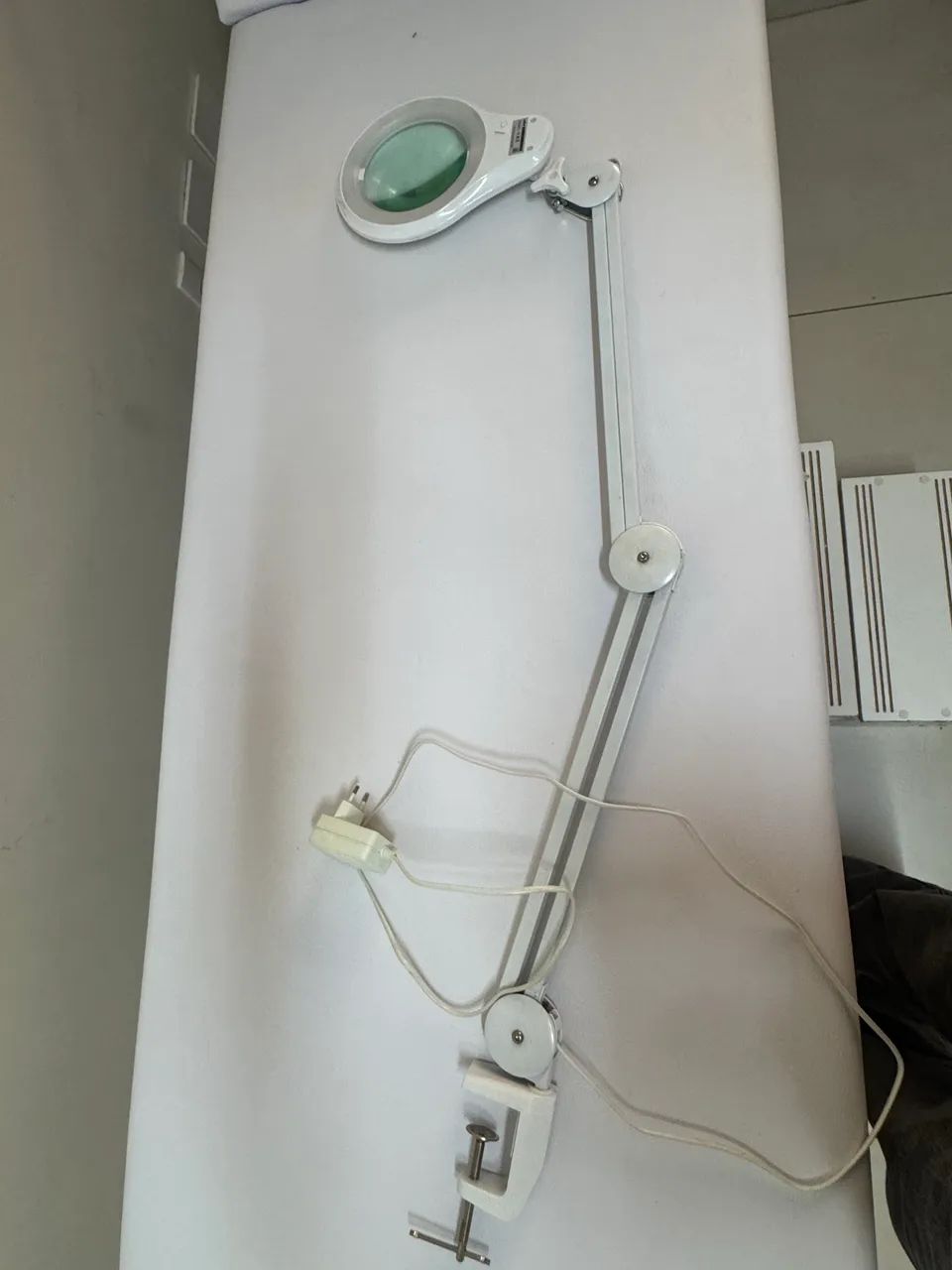 Lupa com Luminária para estética  - Foto 2
