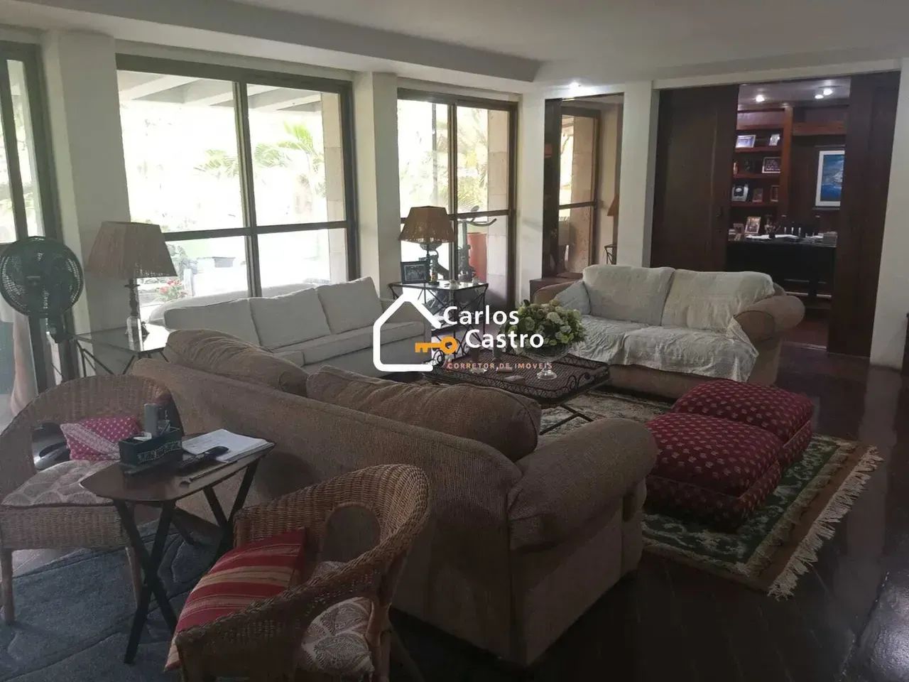 Amplo apartamento com 4 quartos e lazer completo em condomínio com piscina - Foto 3