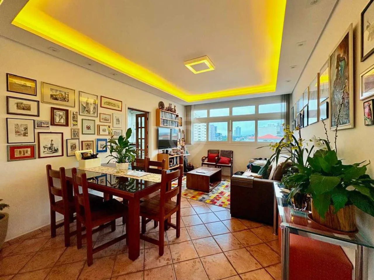 Apartamento : / Residencial / Centro
