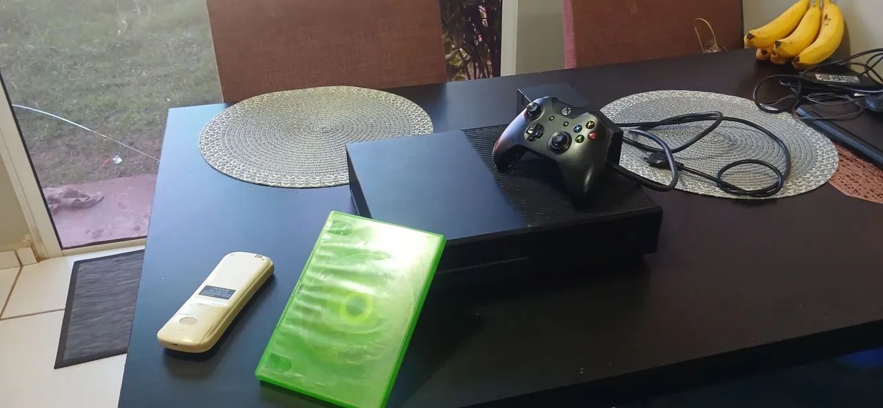 Xbox one fat com jogos e controle 
