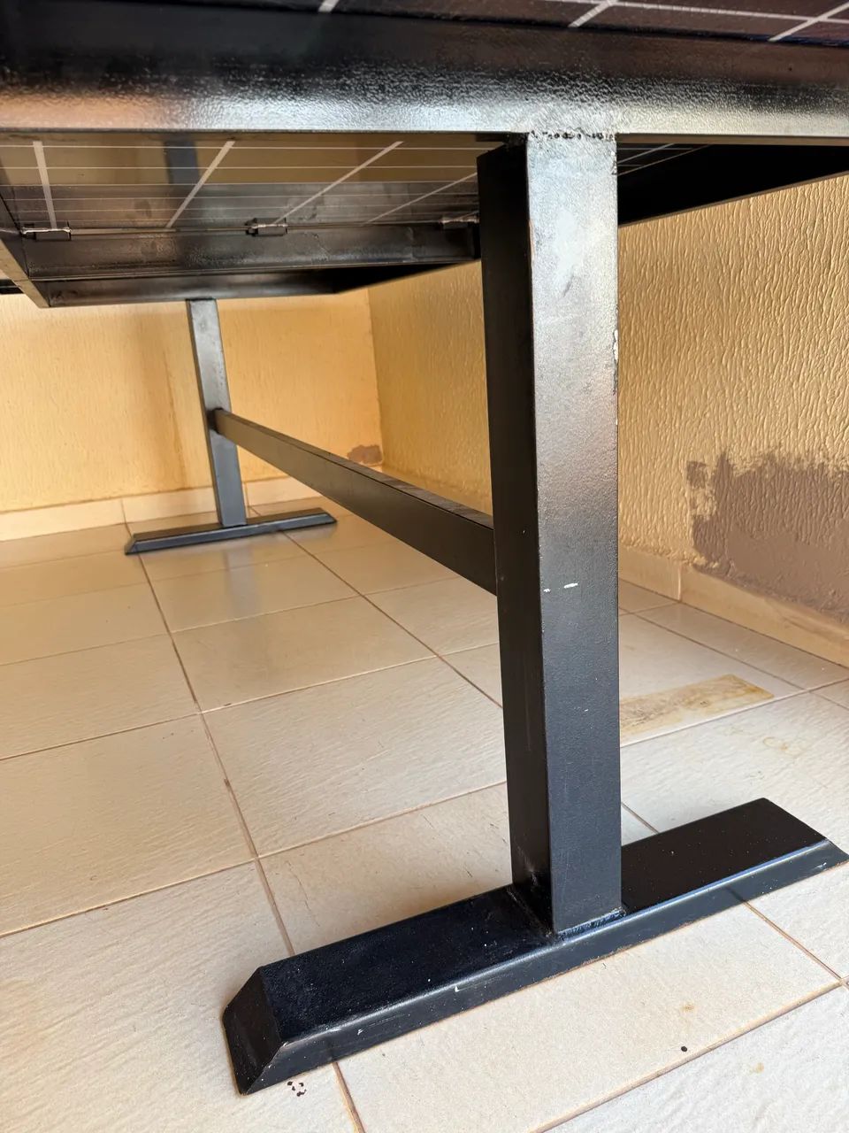 Mesa 8 lugares com tampo de placa solar, base de aço, 2,30m - Foto 5