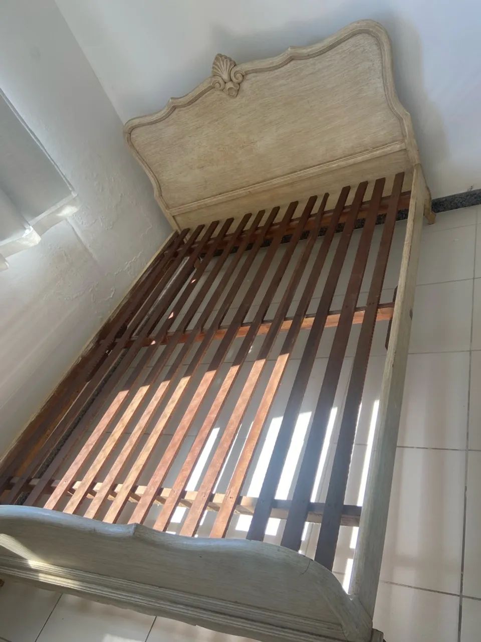 Cama casal estilo Vintage