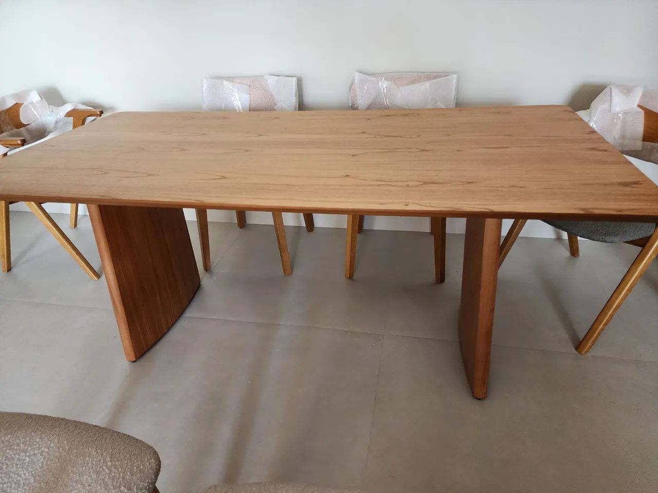 Mesa de jantar nova 1.80 mt X 0.90 - Foto 3