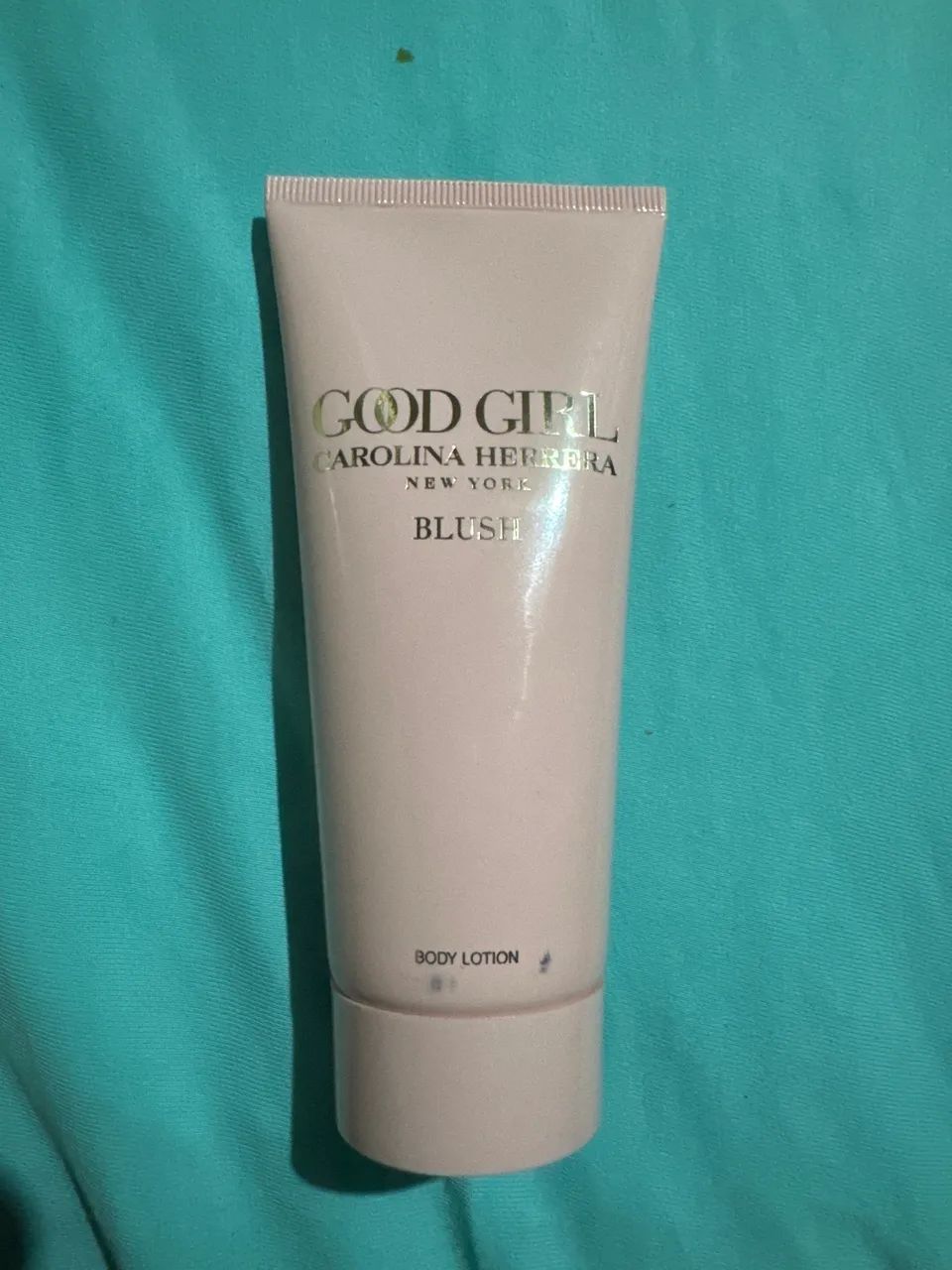 Hidratante corporal good girl blush Carolina herrera 100ml 