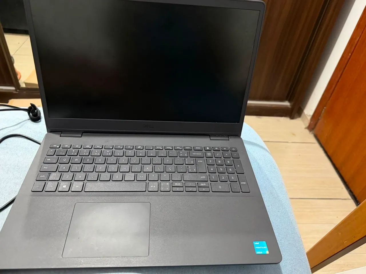 Notebook Dell Inspiron 3501 Modelo P90f