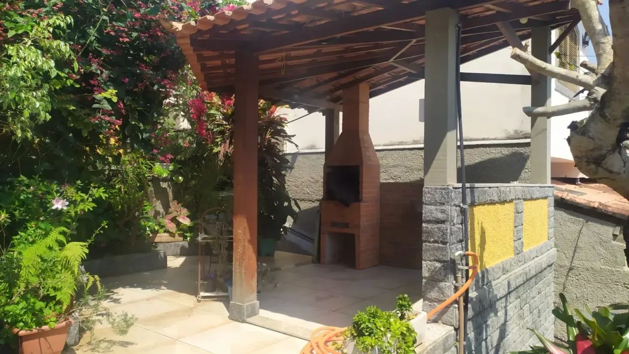 COD 719 - LINDA CASA EM CONSERVATÓRIA - VALENÇA, RJ - Foto 2