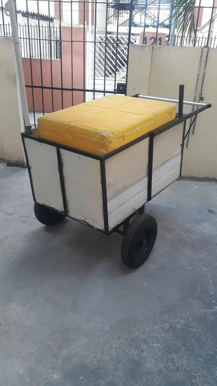 CARROÇA PARA VENDAS DE BEBIDAS EM GERAL 