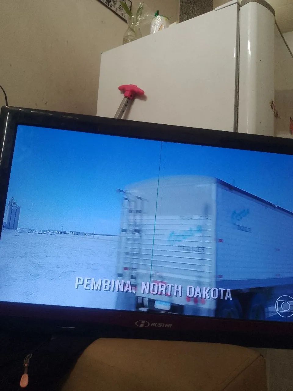 VENDO TV 32 POLEGADAS H-Buster (PEGANDO PERFEITAMENTE) - Foto 2