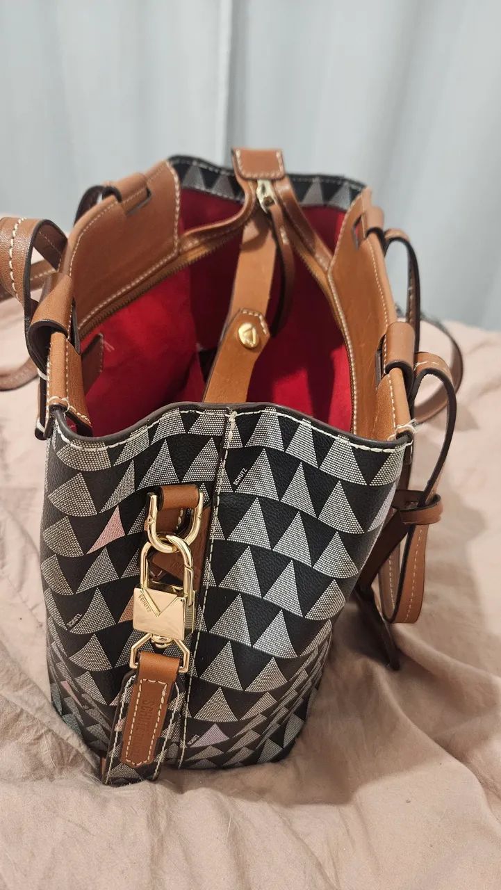 Bolsa Schutz Triangle original - Foto 2