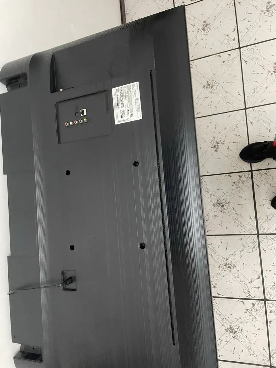 Vendo tv com defeito 