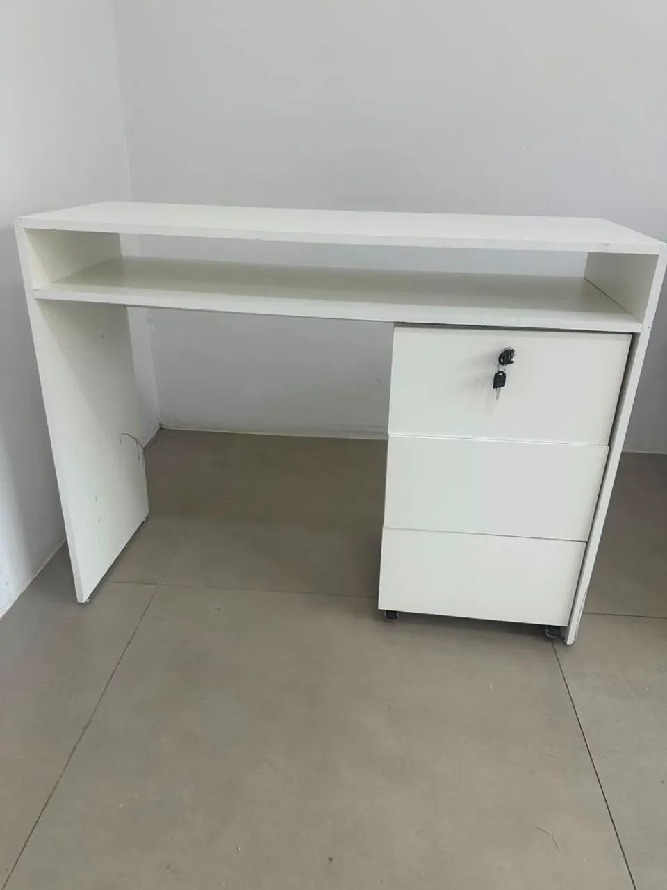 Mesa + carrinho Mdf