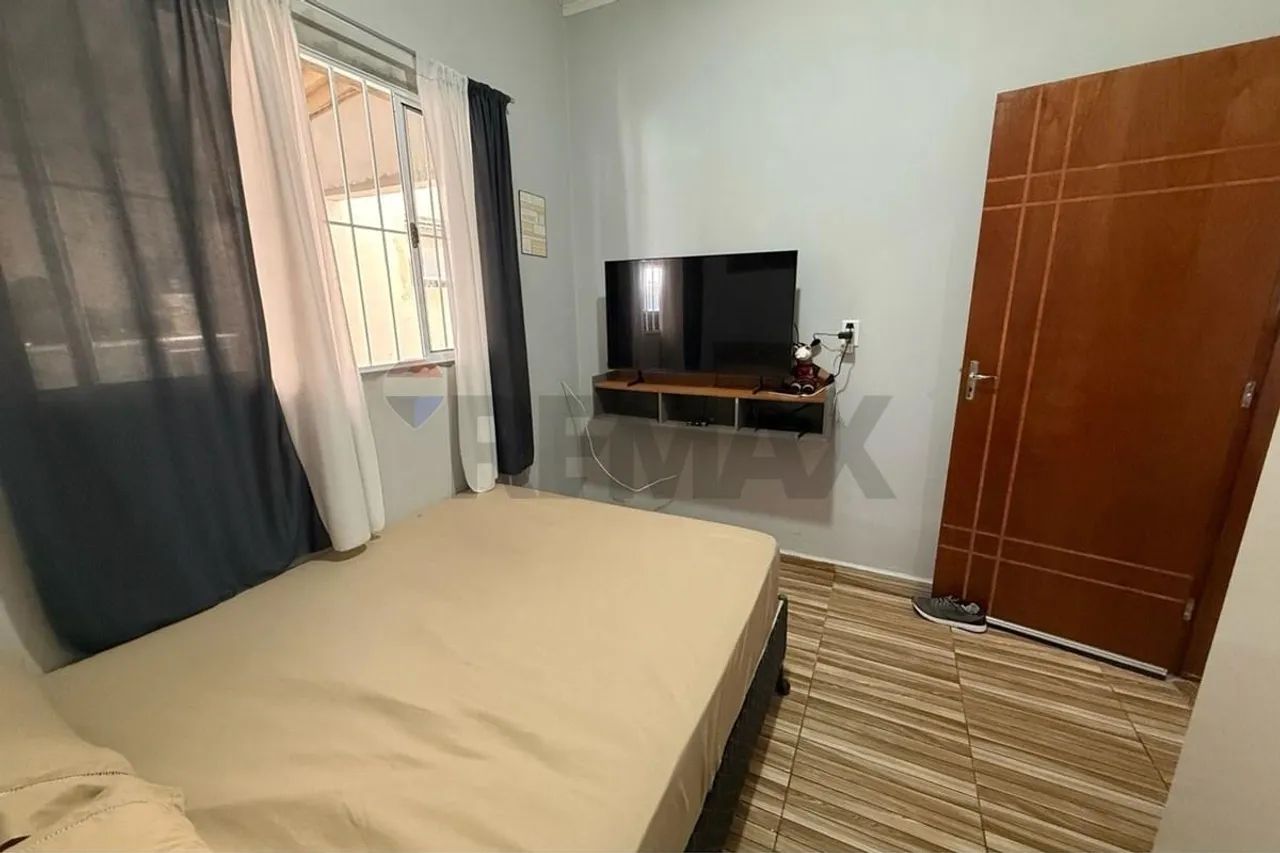 Sobrado com 5 quartos, 1 suíte, com 186 m² de construção no Morada do sol em Itapira por R - Foto 4
