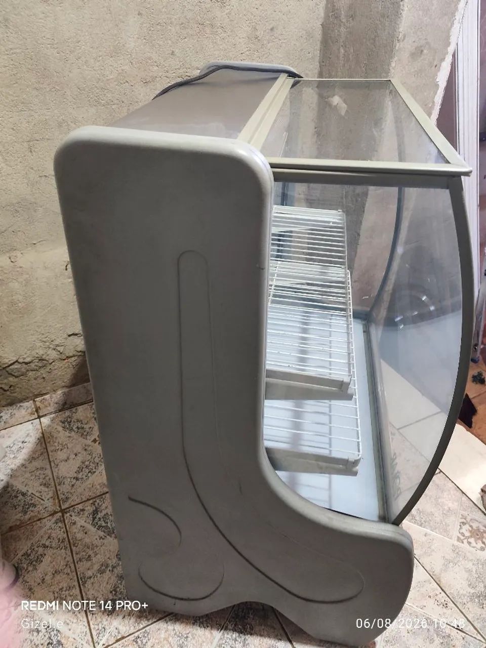 VITRINE REFRIGERADA POLAR - USADA E CONSERVADA - Foto 3