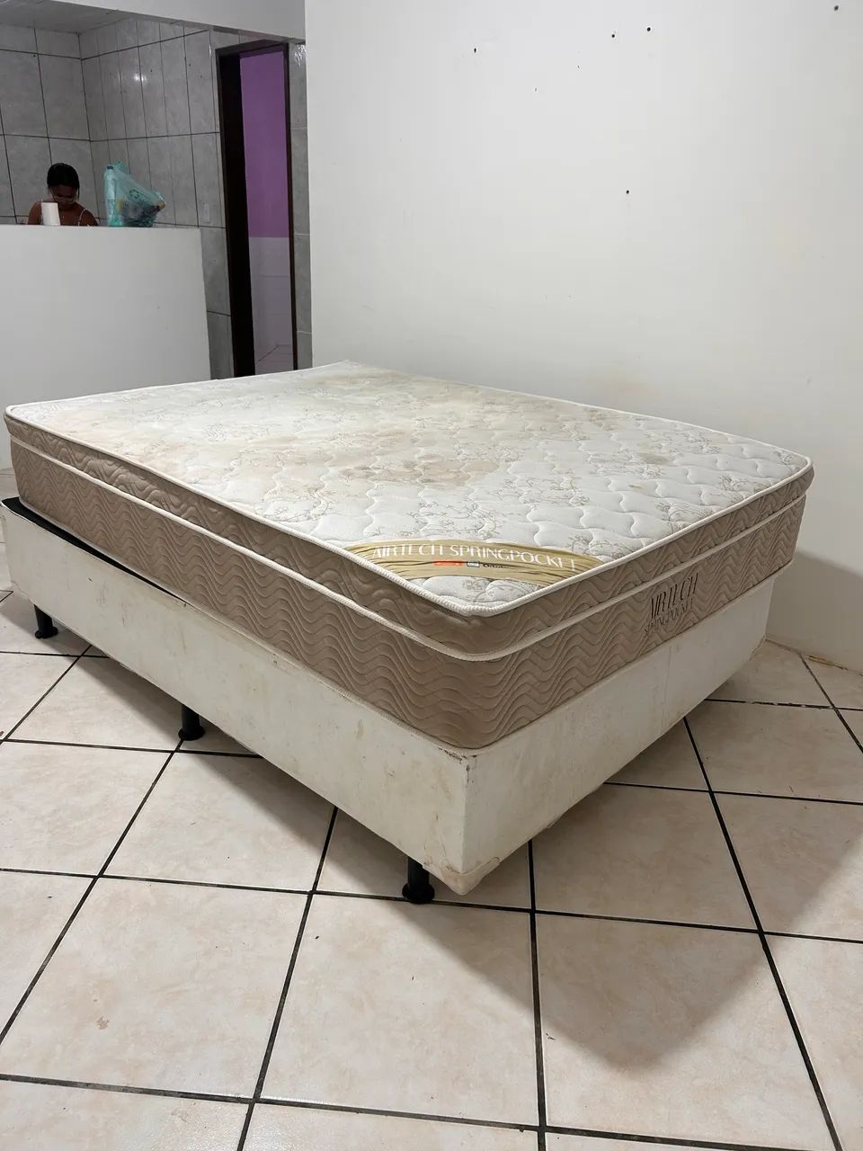 Colchão ortobom de molas ensacadas + base - Foto 3