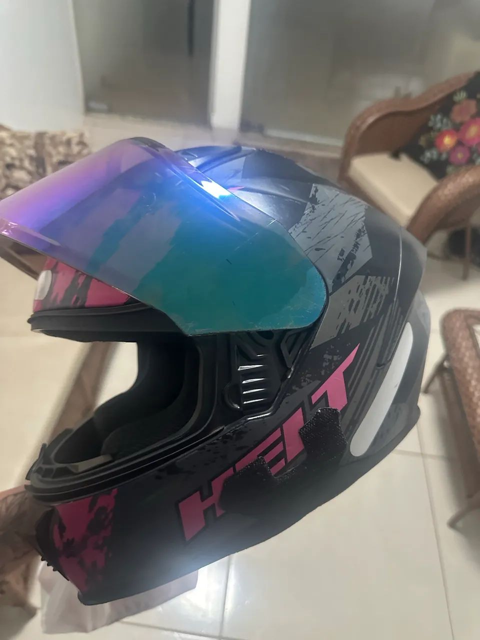 Capacete Helt Semi Novo 