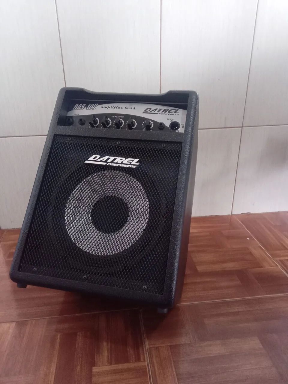 Amplificador Datrel BAS100 (Cone de Alumínio) - Cor Preto - Foto 4
