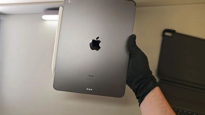 iPad Pro 11" 1ª Geração + Teclado + Apple Pencil - Foto 3