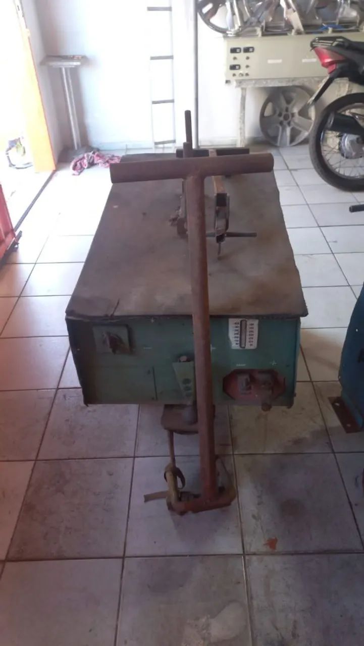 Vendo máquinas de solda usadas