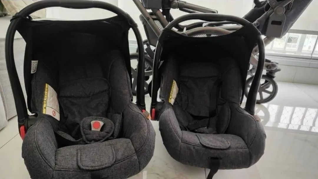 Carrinho abc design gêmeos impecável  - Foto 4