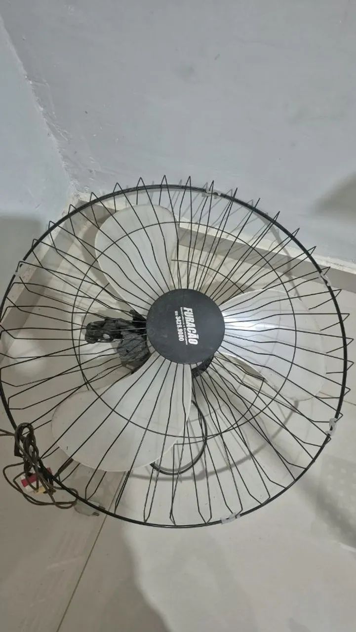 Vendo ventilador marca furacão 