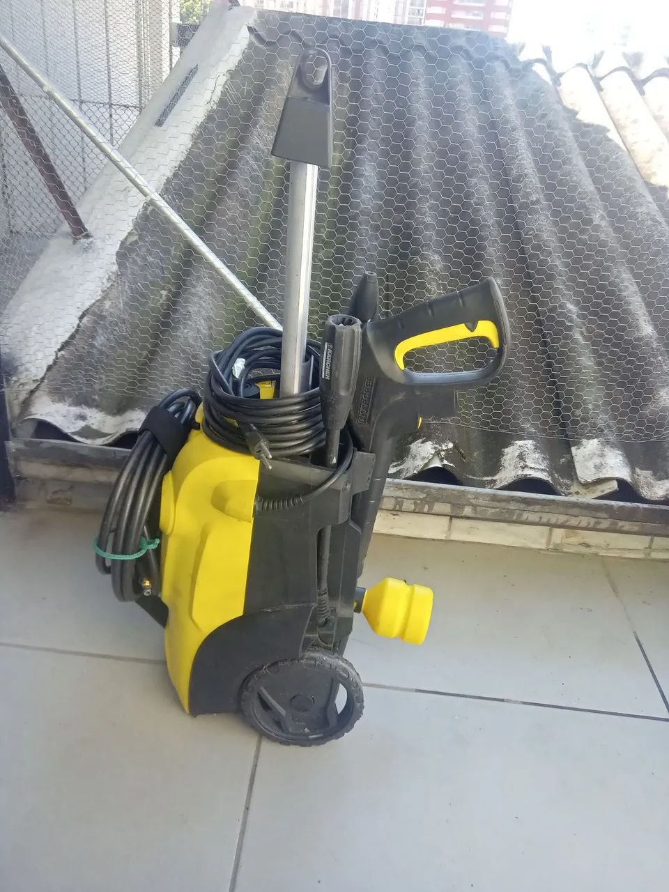 Lavadora alta pressão karcher com defeito  - Foto 2