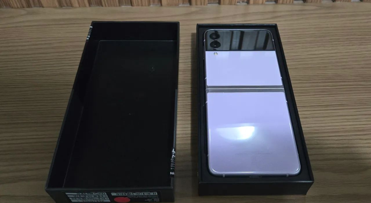 Samsung Galaxy Z Flip3 5G - Foto 2