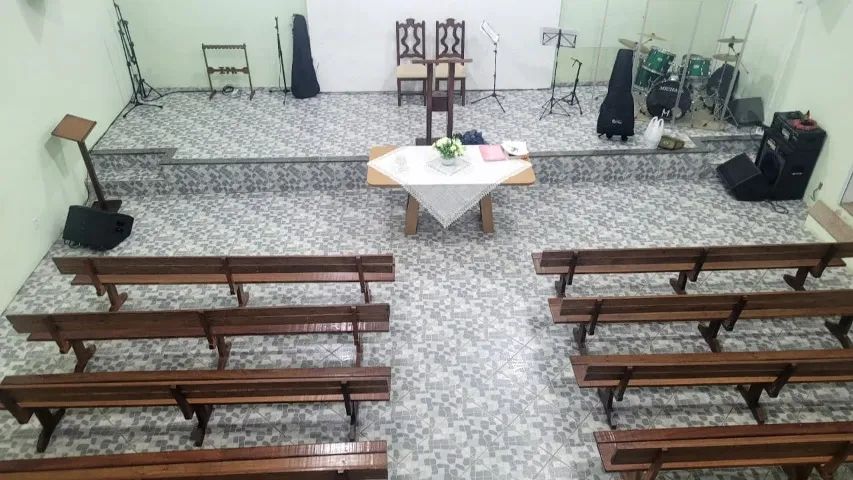 Banco de Igreja - Foto 2