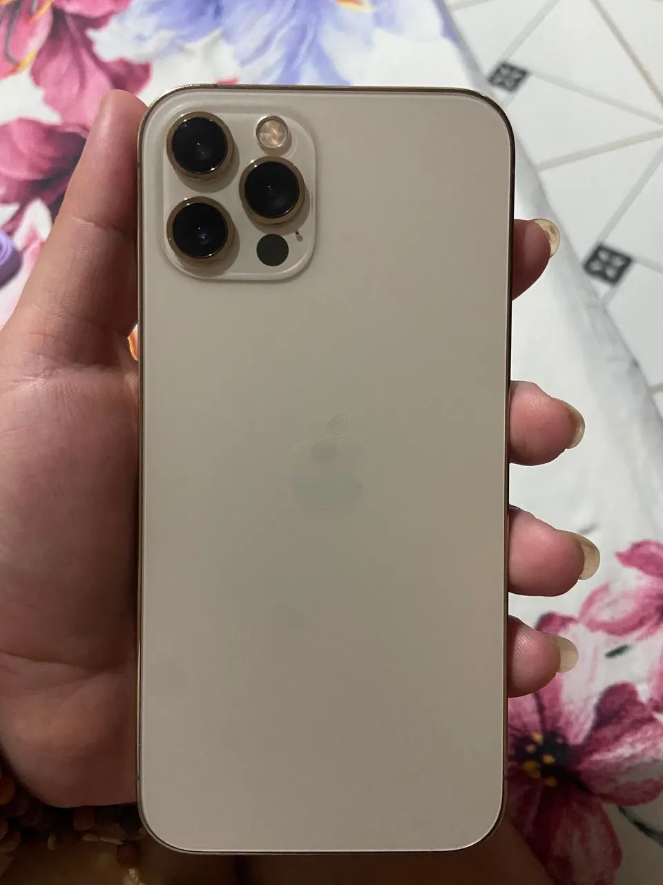 iPhone 12 Pro Dourado 
