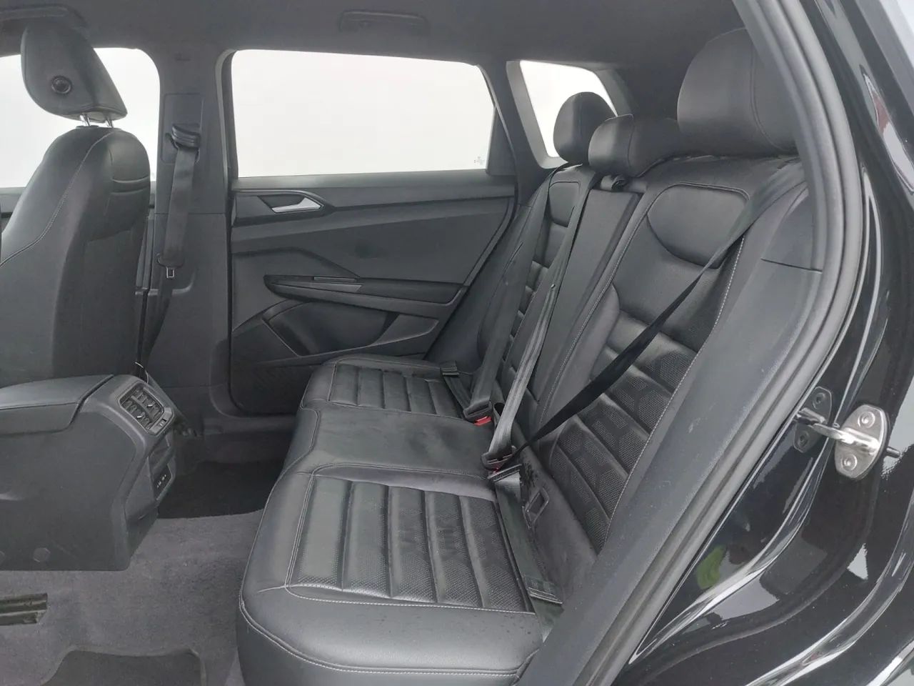 Volkswagen Taos Highline 1.4 250 TSI Flex Aut., foto 17 de 18