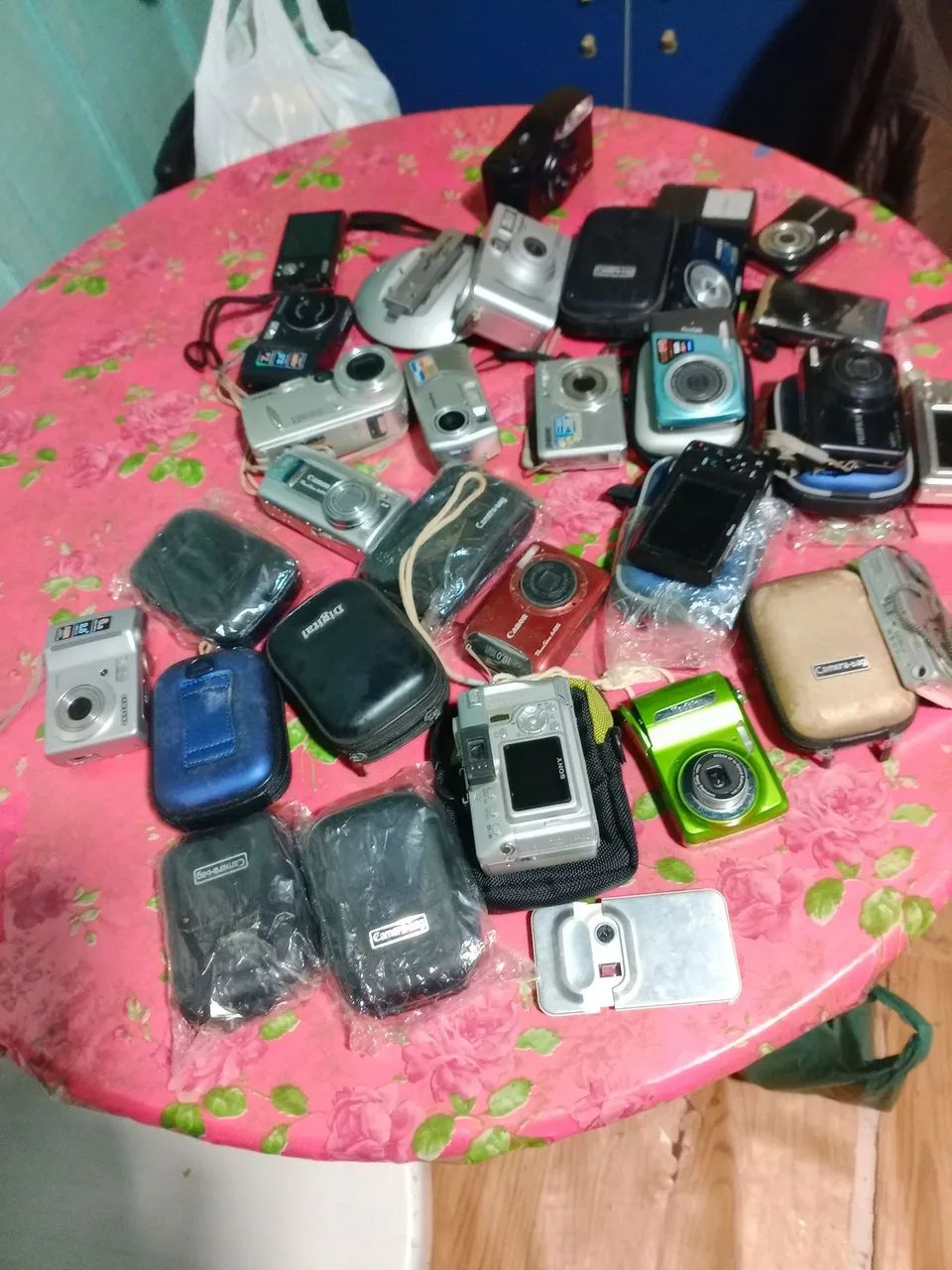 Várias câmaras de fotos  na faixas de  trinta reais cada  - Foto 4