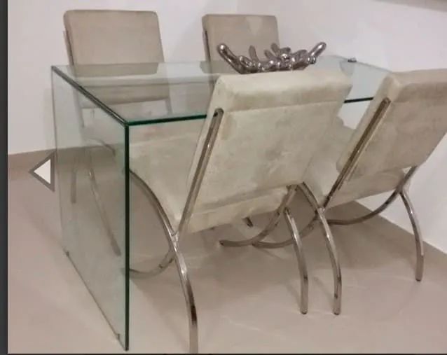 Mesa de vidro temperado L