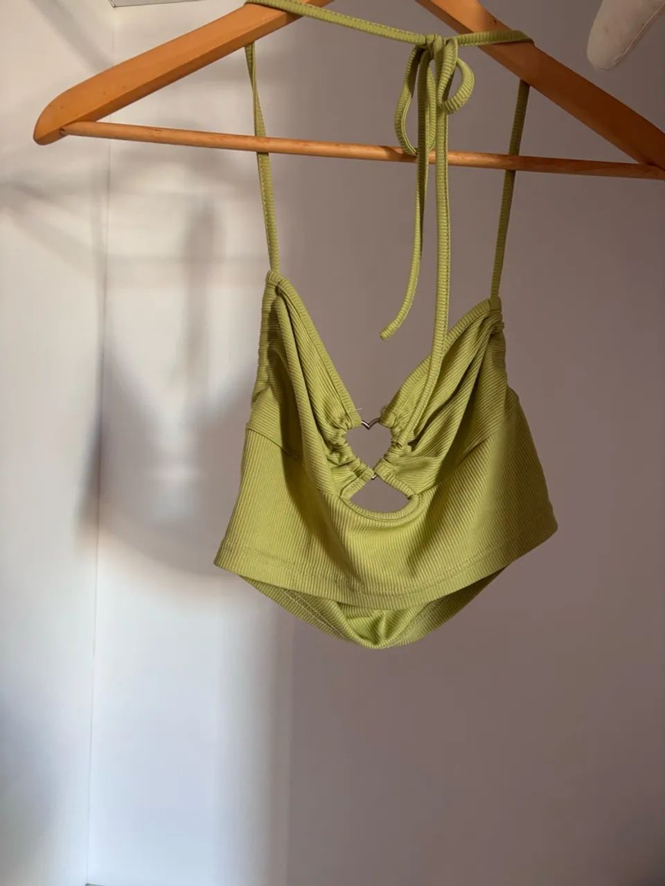 Top cropped verde y2k - Foto 2