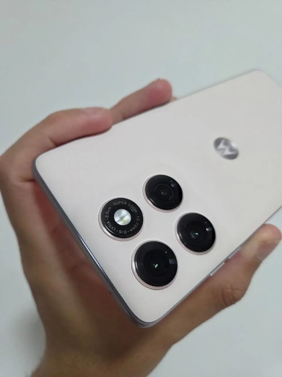 Motorola Edge 60Pro  - Foto 3