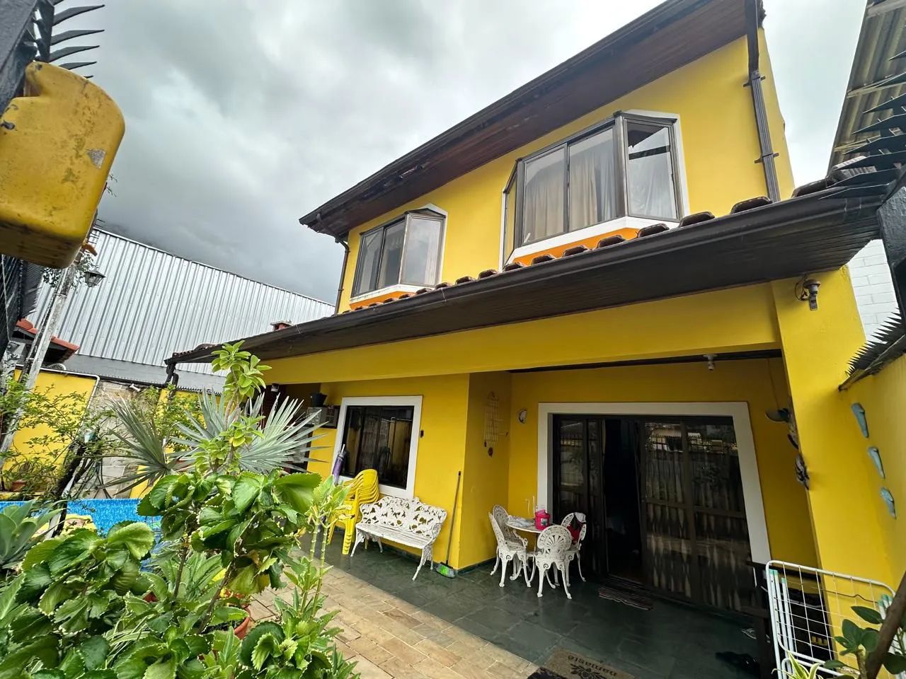 CASA COM 2 PAVIMENTOS A VENDA EM MURIQUI  - Foto 3
