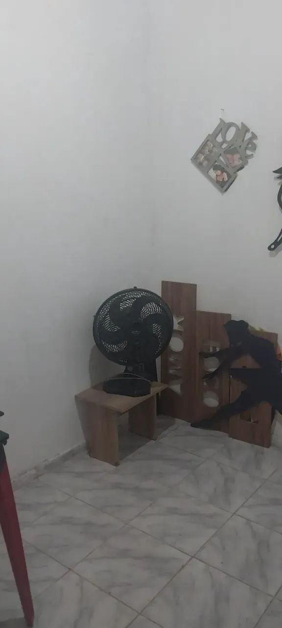 Vendo casa no bairro Santos Dumont - Foto 5
