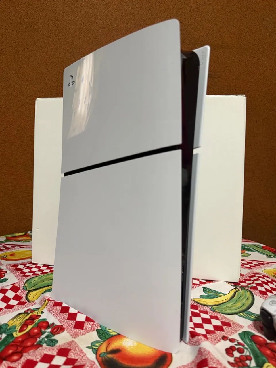 Ps5 slim digital 1Tb com 2 controles com caixa - Foto 3