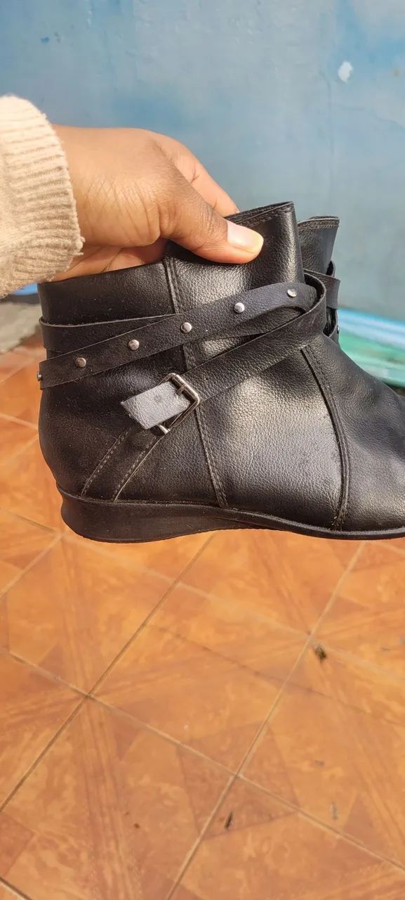 Bota preta 35/36