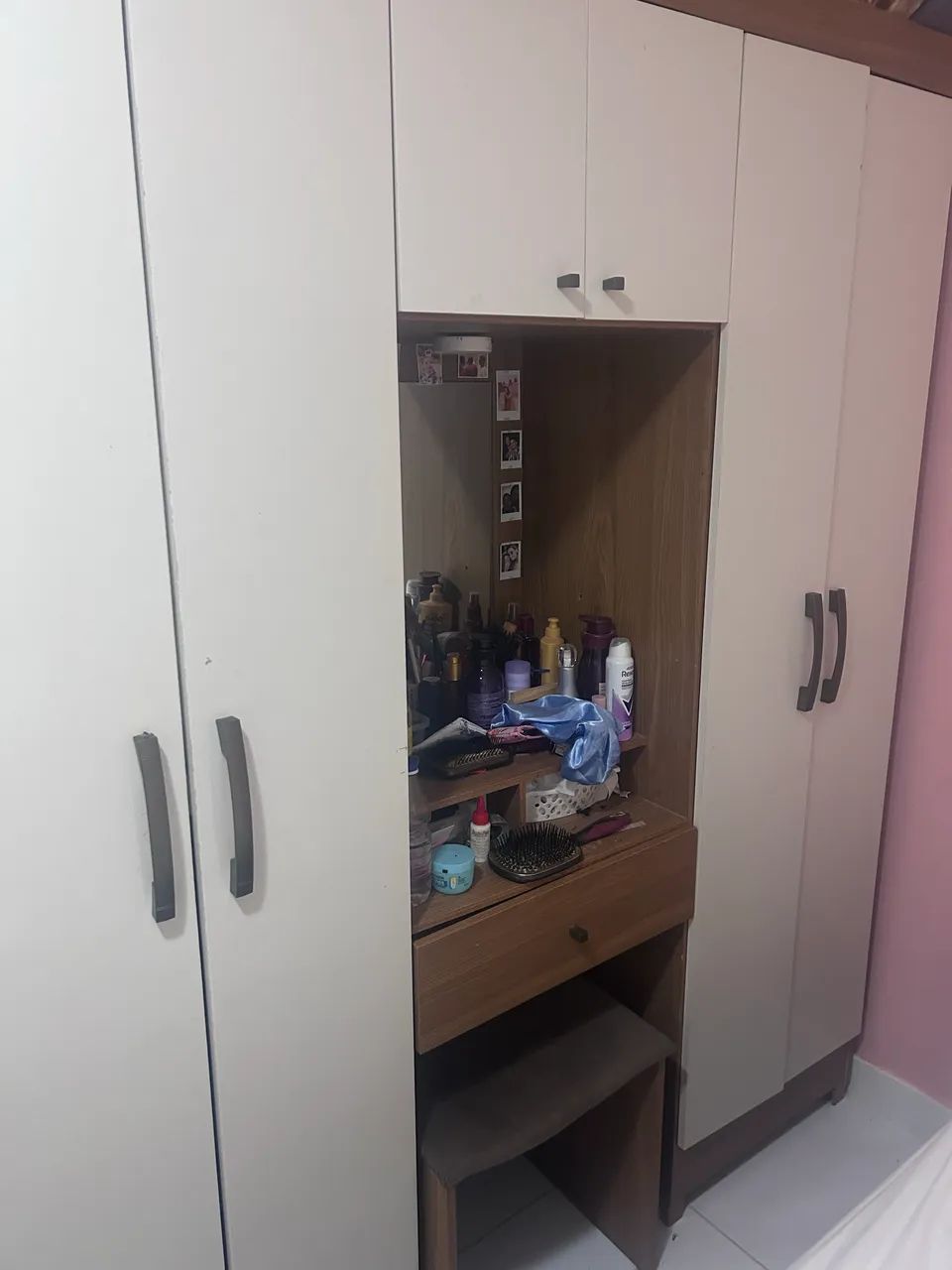 Quarto com cama box